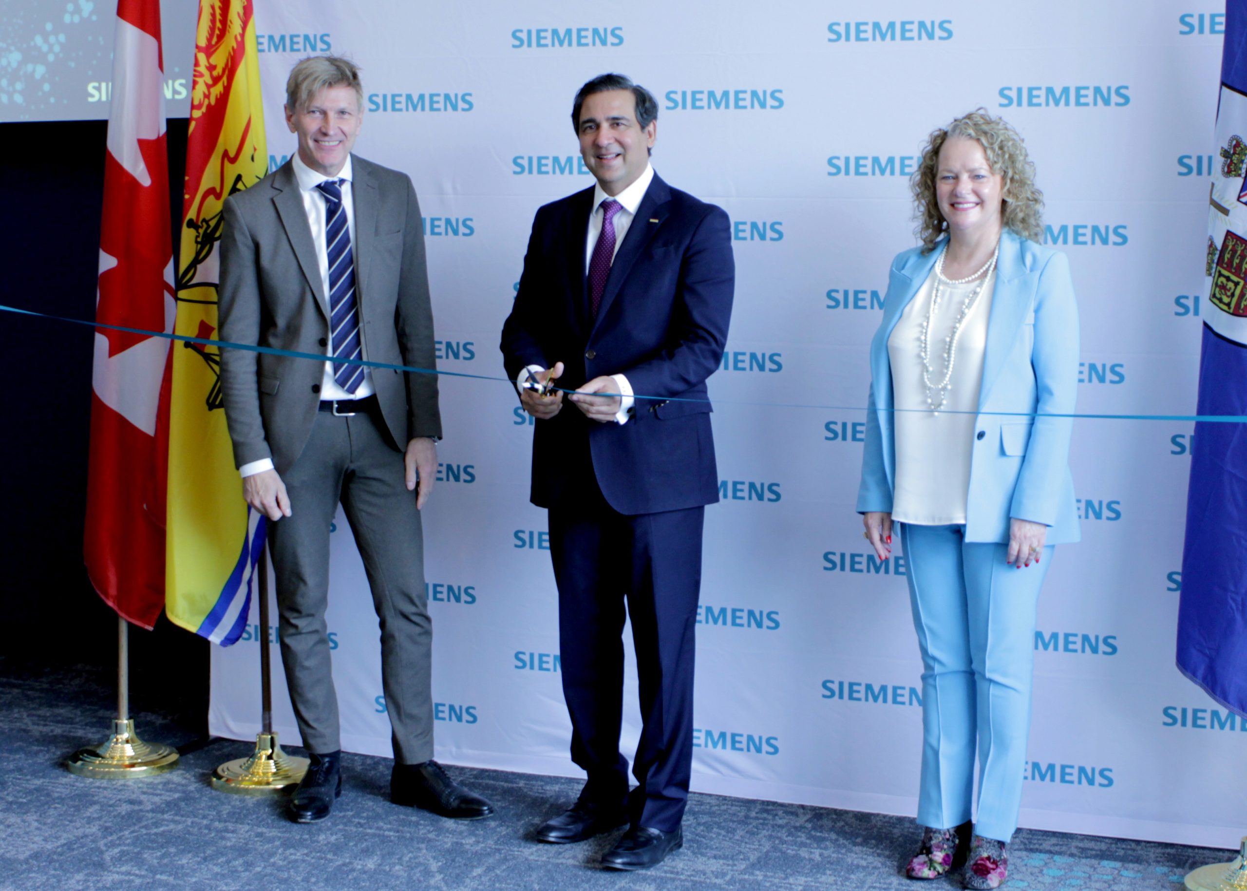 Siemens weiht Critical Infrastructure Defense Center in Kanada ein
