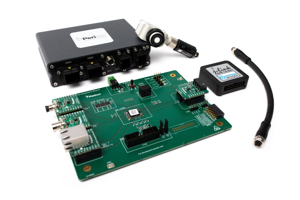  Das PeriCore Development Kit erlaubt das Design-in des Moduls in unterschiedlichste Sensoren und Aktoren, unabhängig von Typ und Hersteller.