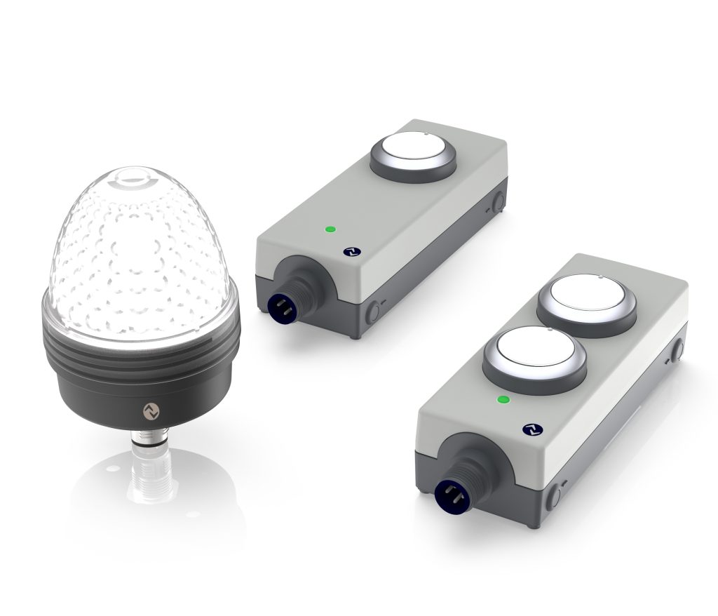  E-Box IO-Link mit Leuchtdrucktastern Rafix 22 FS+ im IP65-Gehäuse plus LED-Signalleuchte Tilted Diamond+ mit RGB-Farbspektrum und acht Blinkmodi